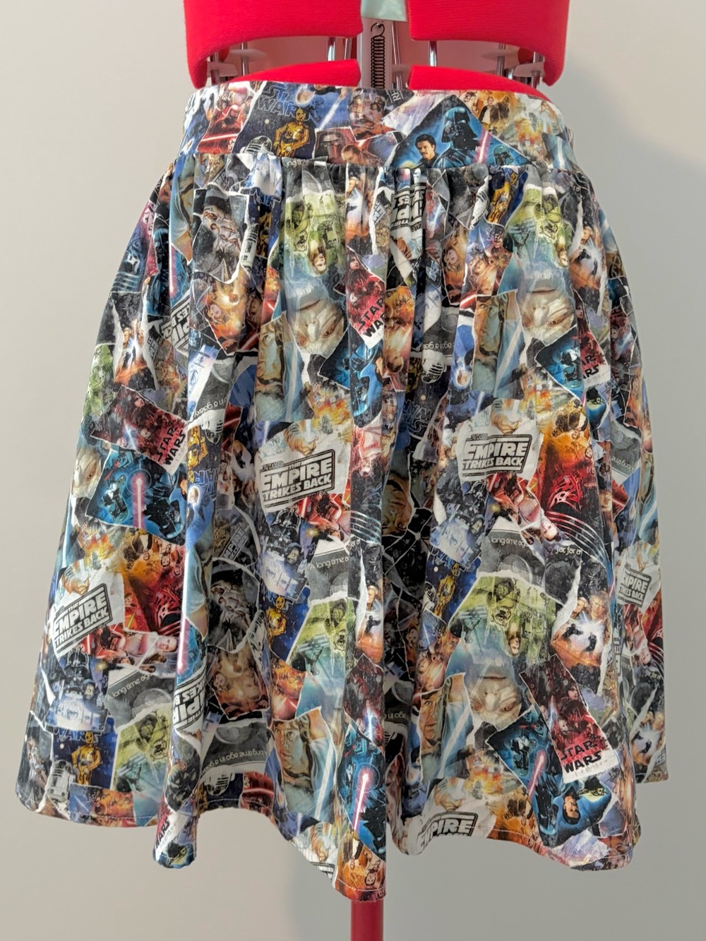 HER UNIVERSE Disney Parks Exclusive Star Wars Skirt